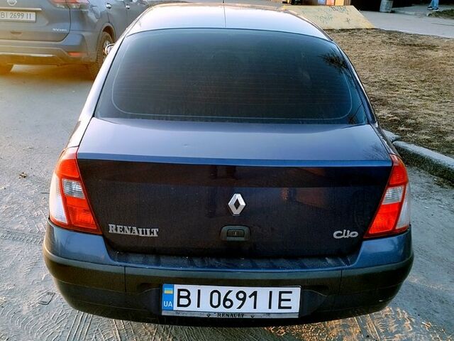 Синий Рено Клио, объемом двигателя 1.4 л и пробегом 201 тыс. км за 2000 $, фото 1 на Automoto.ua