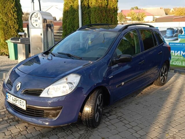Синий Рено Клио, объемом двигателя 1.5 л и пробегом 220 тыс. км за 4500 $, фото 1 на Automoto.ua