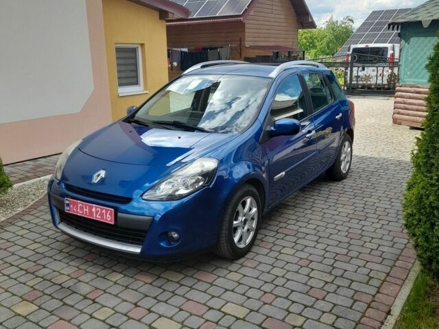 Синий Рено Клио, объемом двигателя 0 л и пробегом 228 тыс. км за 5788 $, фото 1 на Automoto.ua