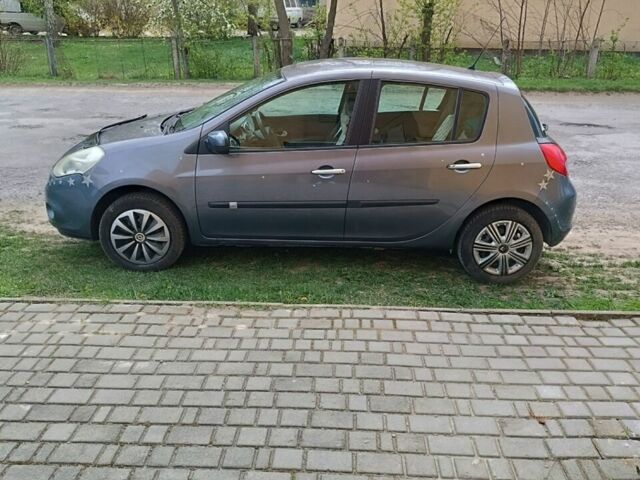 Синій Рено Кліо, об'ємом двигуна 1.2 л та пробігом 165 тис. км за 5000 $, фото 1 на Automoto.ua