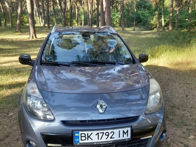 Синий Рено Клио, объемом двигателя 1.2 л и пробегом 218 тыс. км за 5850 $, фото 1 на Automoto.ua