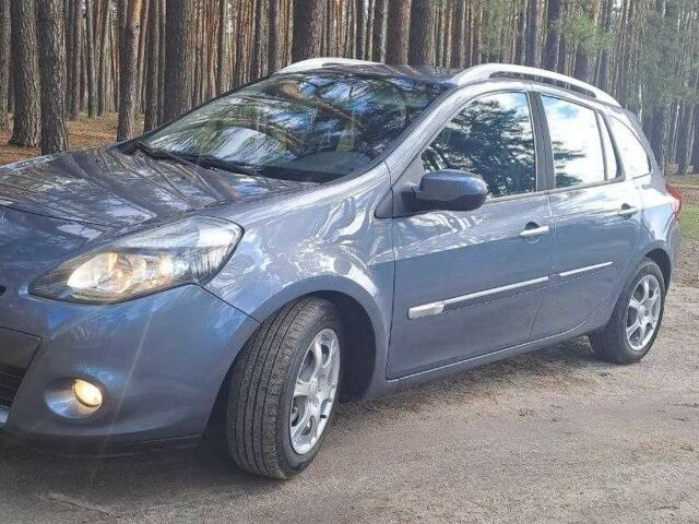 Синий Рено Клио, объемом двигателя 1.2 л и пробегом 198 тыс. км за 5699 $, фото 1 на Automoto.ua