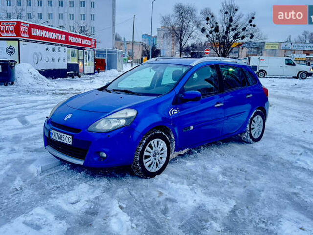 Синий Рено Клио, объемом двигателя 1.5 л и пробегом 318 тыс. км за 4650 $, фото 1 на Automoto.ua
