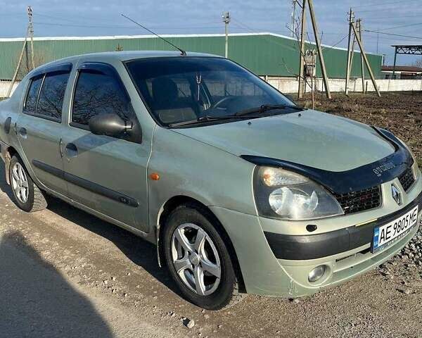 Зеленый Рено Клио, объемом двигателя 1.4 л и пробегом 323 тыс. км за 3200 $, фото 1 на Automoto.ua