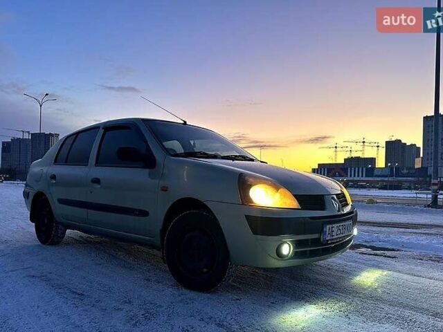 Зеленый Рено Клио, объемом двигателя 1.4 л и пробегом 260 тыс. км за 2500 $, фото 1 на Automoto.ua