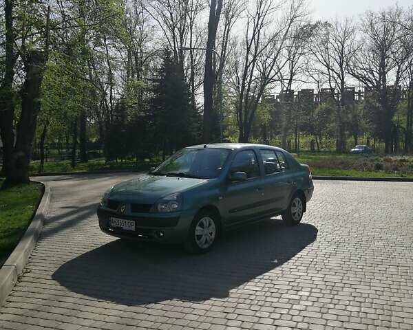 Зеленый Рено Клио, объемом двигателя 1.4 л и пробегом 93 тыс. км за 4300 $, фото 1 на Automoto.ua