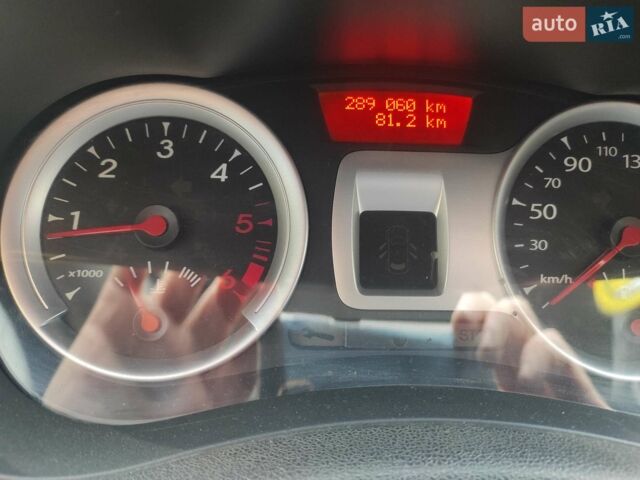 Зелений Рено Кліо, об'ємом двигуна 1.46 л та пробігом 288 тис. км за 7000 $, фото 1 на Automoto.ua