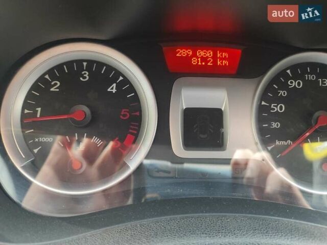 Зеленый Рено Клио, объемом двигателя 1.46 л и пробегом 288 тыс. км за 7000 $, фото 1 на Automoto.ua