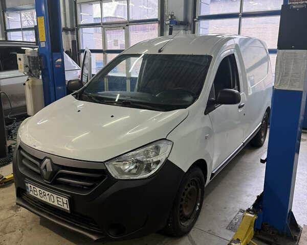 Білий Рено Dokker, об'ємом двигуна 1.5 л та пробігом 291 тис. км за 7300 $, фото 1 на Automoto.ua