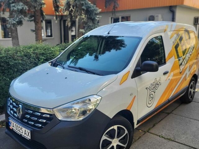 Білий Рено Dokker, об'ємом двигуна 1.6 л та пробігом 70 тис. км за 10500 $, фото 1 на Automoto.ua