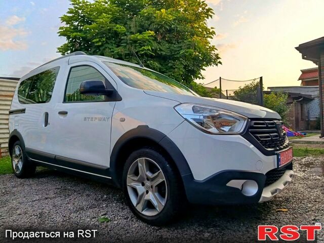 Білий Рено Dokker, об'ємом двигуна 1.5 л та пробігом 115 тис. км за 12300 $, фото 1 на Automoto.ua