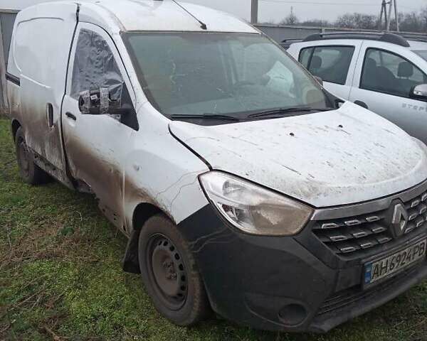 Белый Рено Dokker, объемом двигателя 1.46 л и пробегом 100 тыс. км за 6900 $, фото 1 на Automoto.ua