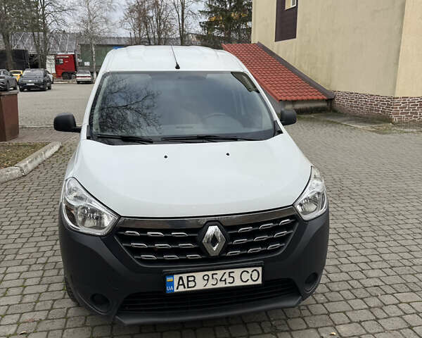 Белый Рено Dokker, объемом двигателя 1.5 л и пробегом 261 тыс. км за 6500 $, фото 1 на Automoto.ua