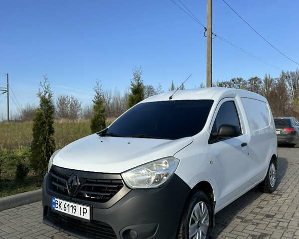 Білий Рено Dokker, об'ємом двигуна 1.6 л та пробігом 215 тис. км за 4700 $, фото 1 на Automoto.ua