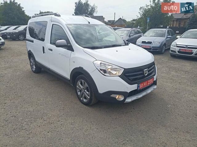 Білий Рено Dokker, об'ємом двигуна 1.5 л та пробігом 235 тис. км за 9700 $, фото 1 на Automoto.ua