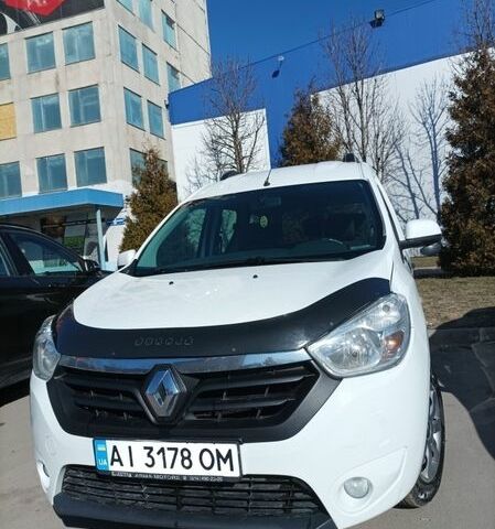 Белый Рено Dokker, объемом двигателя 1.5 л и пробегом 350 тыс. км за 7400 $, фото 1 на Automoto.ua