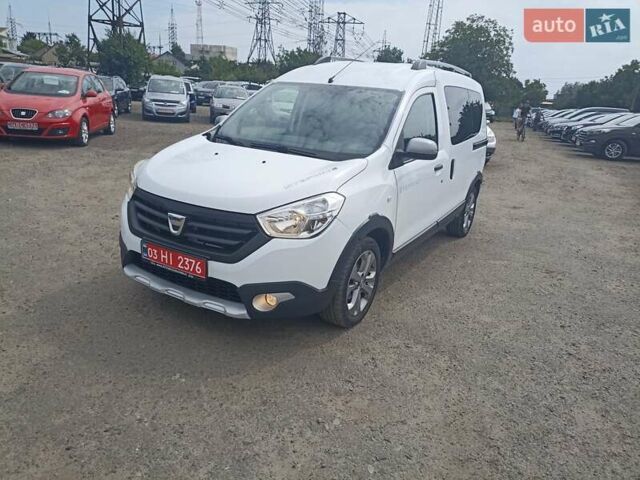 Білий Рено Dokker, об'ємом двигуна 1.5 л та пробігом 237 тис. км за 9700 $, фото 1 на Automoto.ua