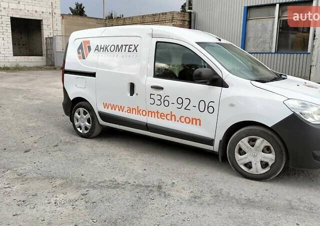 Білий Рено Dokker, об'ємом двигуна 1.46 л та пробігом 302 тис. км за 6000 $, фото 1 на Automoto.ua
