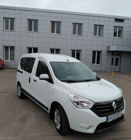 Белый Рено Dokker, объемом двигателя 1.46 л и пробегом 71 тыс. км за 10500 $, фото 1 на Automoto.ua