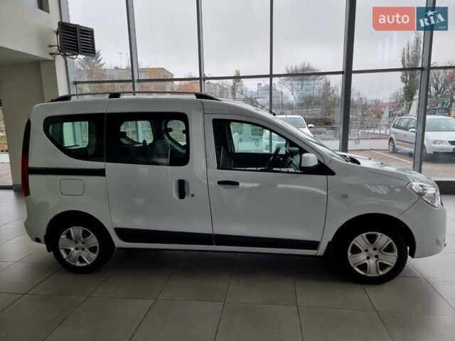 Білий Рено Dokker, об'ємом двигуна 1.6 л та пробігом 130 тис. км за 10300 $, фото 1 на Automoto.ua