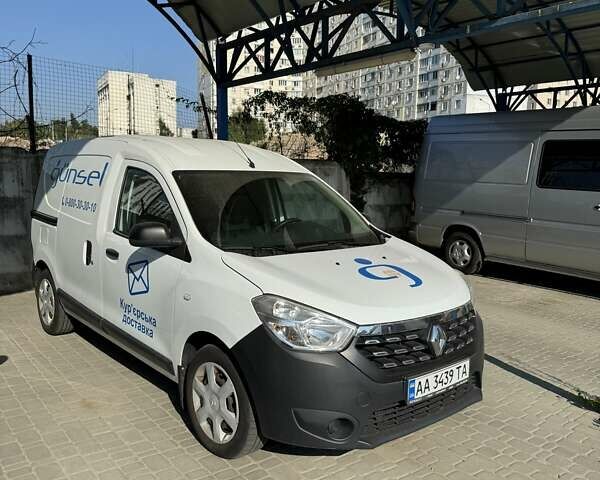 Белый Рено Dokker, объемом двигателя 1.5 л и пробегом 81 тыс. км за 9500 $, фото 1 на Automoto.ua
