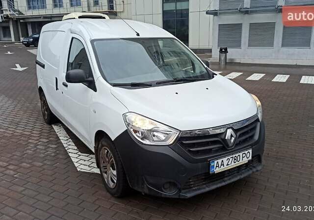 Білий Рено Dokker, об'ємом двигуна 1.6 л та пробігом 153 тис. км за 7000 $, фото 1 на Automoto.ua
