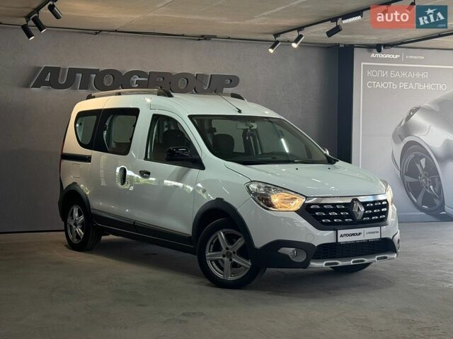 Білий Рено Dokker, об'ємом двигуна 1.5 л та пробігом 132 тис. км за 11200 $, фото 1 на Automoto.ua