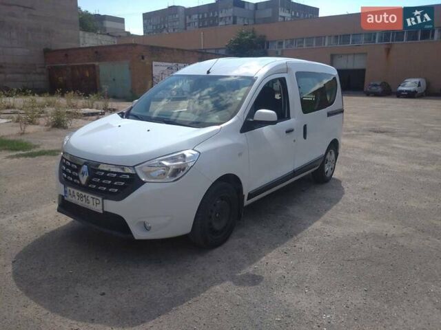 Білий Рено Dokker, об'ємом двигуна 0 л та пробігом 180 тис. км за 11000 $, фото 1 на Automoto.ua
