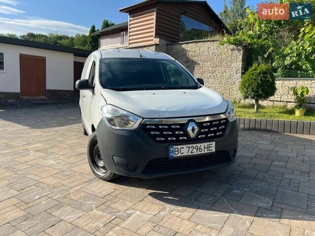Білий Рено Dokker, об'ємом двигуна 1.5 л та пробігом 234 тис. км за 6000 $, фото 1 на Automoto.ua