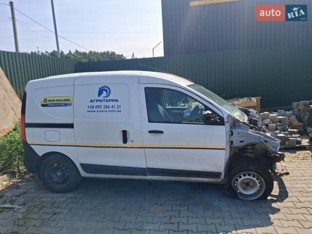 Білий Рено Dokker, об'ємом двигуна 1.5 л та пробігом 180 тис. км за 4500 $, фото 1 на Automoto.ua