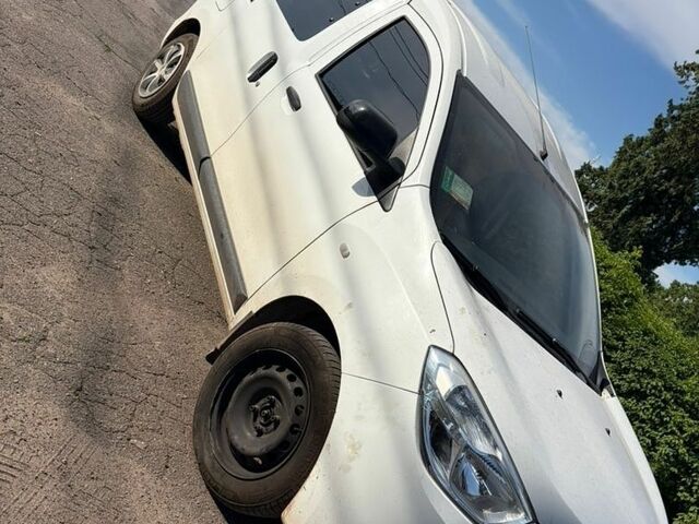 Білий Рено Dokker, об'ємом двигуна 1.46 л та пробігом 177 тис. км за 9000 $, фото 1 на Automoto.ua