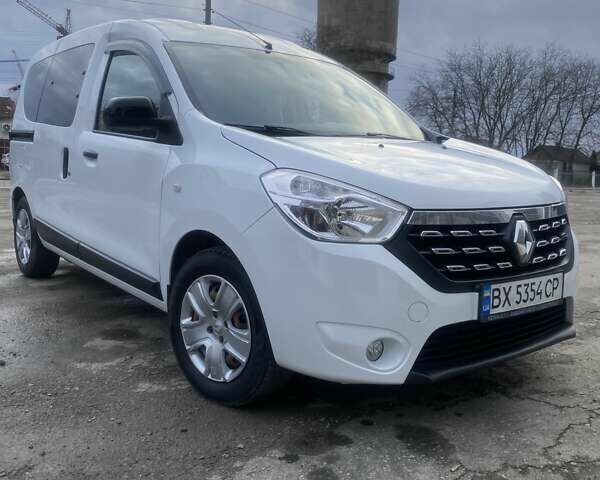 Білий Рено Dokker, об'ємом двигуна 1.46 л та пробігом 234 тис. км за 9600 $, фото 1 на Automoto.ua