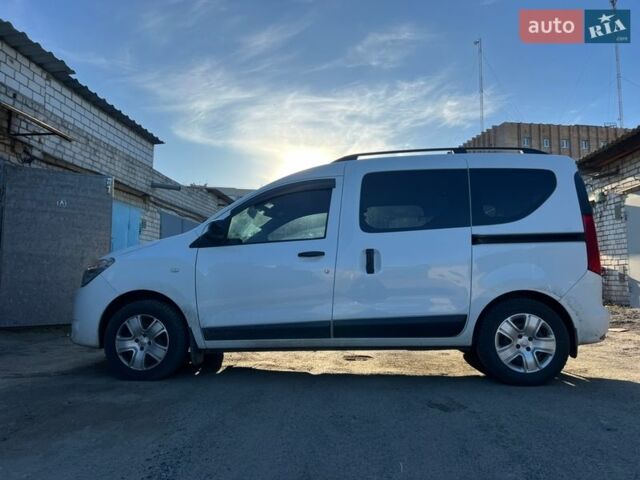 Белый Рено Dokker, объемом двигателя 1.5 л и пробегом 85 тыс. км за 13500 $, фото 1 на Automoto.ua