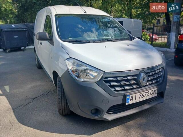 Белый Рено Dokker, объемом двигателя 1.6 л и пробегом 65 тыс. км за 11200 $, фото 1 на Automoto.ua