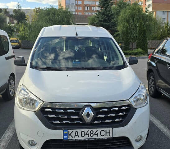 Белый Рено Dokker, объемом двигателя 1.5 л и пробегом 54 тыс. км за 15500 $, фото 1 на Automoto.ua