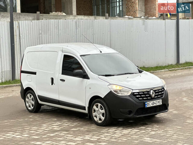 Білий Рено Dokker, об'ємом двигуна 1.5 л та пробігом 159 тис. км за 9950 $, фото 1 на Automoto.ua