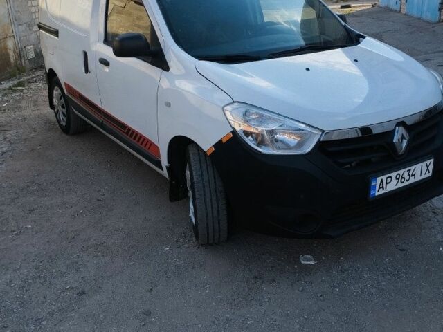Белый Рено Dokker, объемом двигателя 1.5 л и пробегом 109 тыс. км за 6500 $, фото 1 на Automoto.ua