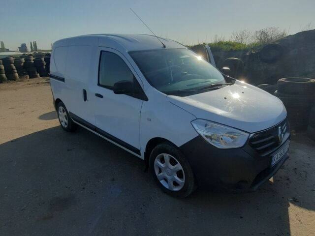 Белый Рено Dokker, объемом двигателя 1.6 л и пробегом 162 тыс. км за 6500 $, фото 1 на Automoto.ua