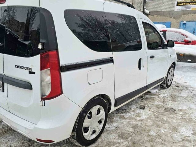 Белый Рено Dokker, объемом двигателя 1.5 л и пробегом 192 тыс. км за 5600 $, фото 1 на Automoto.ua