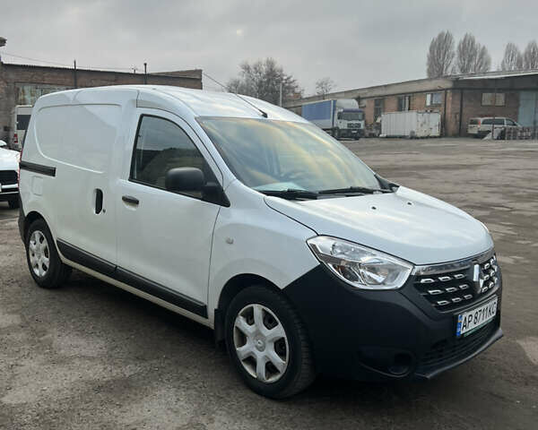 Рено Dokker, объемом двигателя 1.5 л и пробегом 68 тыс. км за 7800 $, фото 1 на Automoto.ua