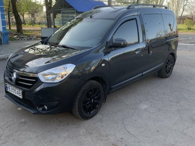 Сірий Рено Dokker, об'ємом двигуна 1.46 л та пробігом 185 тис. км за 10200 $, фото 1 на Automoto.ua