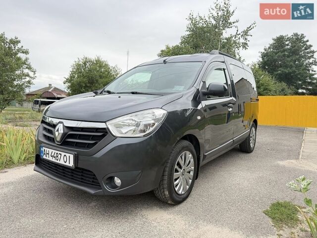 Сірий Рено Dokker, об'ємом двигуна 1.5 л та пробігом 221 тис. км за 9566 $, фото 1 на Automoto.ua