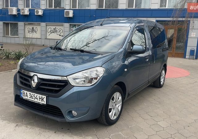 Синий Рено Dokker, объемом двигателя 1.5 л и пробегом 233 тыс. км за 8300 $, фото 1 на Automoto.ua