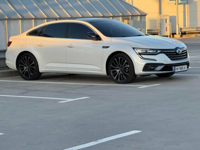 Белый Рено Другая, объемом двигателя 1.8 л и пробегом 30 тыс. км за 27500 $, фото 1 на Automoto.ua