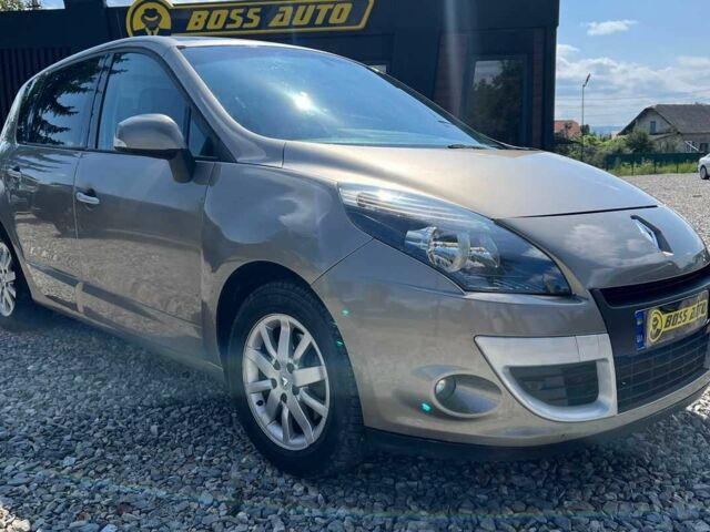 Коричневый Рено Другая, объемом двигателя 1.9 л и пробегом 353 тыс. км за 6500 $, фото 1 на Automoto.ua