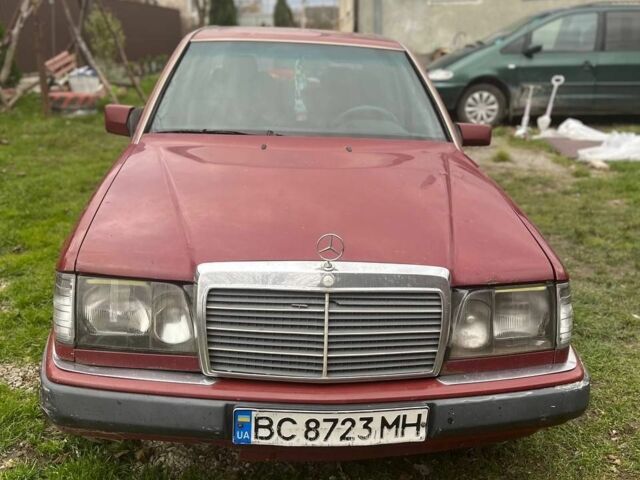 Красный Рено Другая, объемом двигателя 3 л и пробегом 300 тыс. км за 2300 $, фото 1 на Automoto.ua