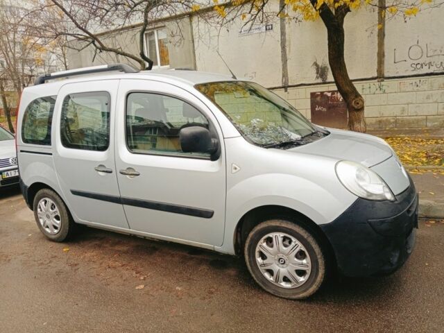 Сірий Рено Інша, об'ємом двигуна 1.6 л та пробігом 200 тис. км за 6100 $, фото 1 на Automoto.ua