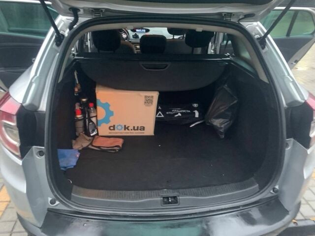 Сірий Рено Інша, об'ємом двигуна 1.5 л та пробігом 270 тис. км за 7600 $, фото 1 на Automoto.ua