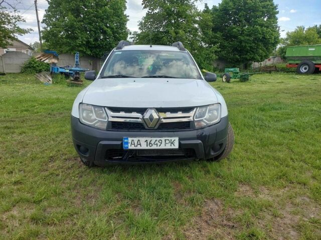 Білий Рено Дастер, об'ємом двигуна 1.5 л та пробігом 517 тис. км за 9000 $, фото 1 на Automoto.ua