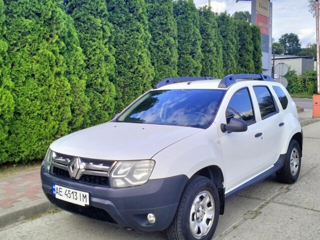 Белый Рено Дастер, объемом двигателя 1.5 л и пробегом 225 тыс. км за 9400 $, фото 1 на Automoto.ua